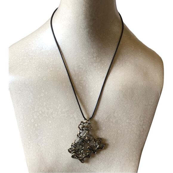Boho Chic Minimalist Faux Gold Coated Black String Outline Pendant Necklace - Picture 1 of 10